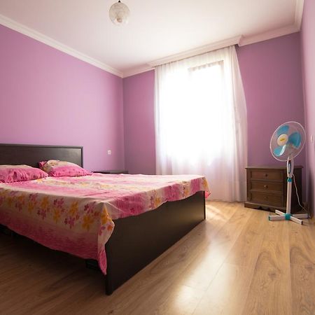 Angisa Apartment バトゥーミ エクステリア 写真